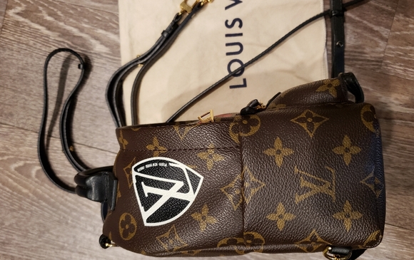 Louis Vuitton Palm Springs World Tour Edition - Picture 5 of 8